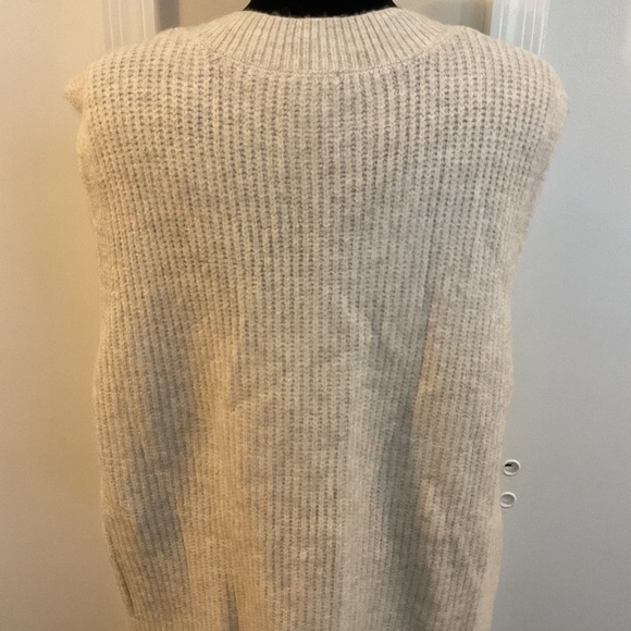 🖤 Vince Camuto Shaker Vest V- Neck Sweater High Low Hem Size L - Picture 8 of 8